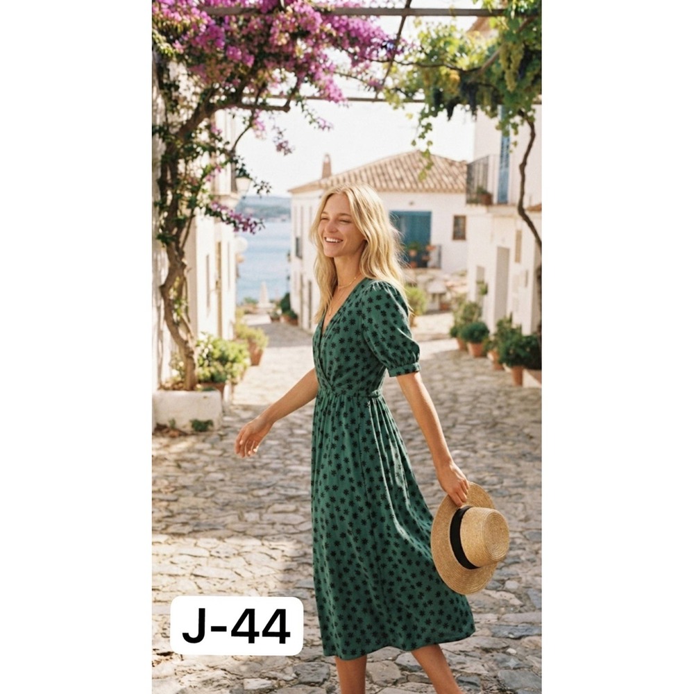 Maeve by Anthropologie Green Black Floral Daisy Wrap Dress Size 4 Short Sleeve